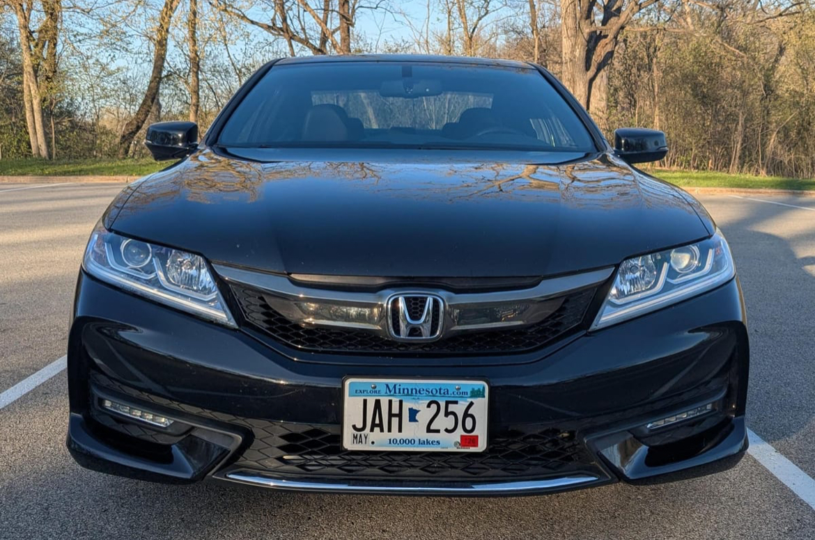 2016 Honda Accord EX-L V6 Coupe — Side View