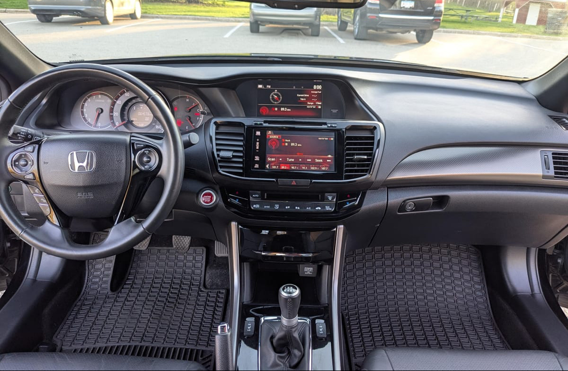 2016 Honda Accord EX-L V6 Coupe — Photo 8
