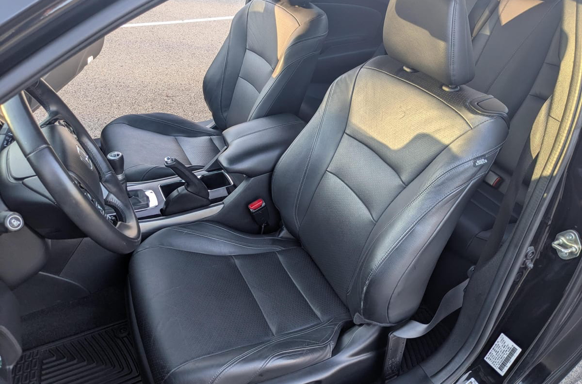 2016 Honda Accord EX-L V6 Coupe — Photo 9