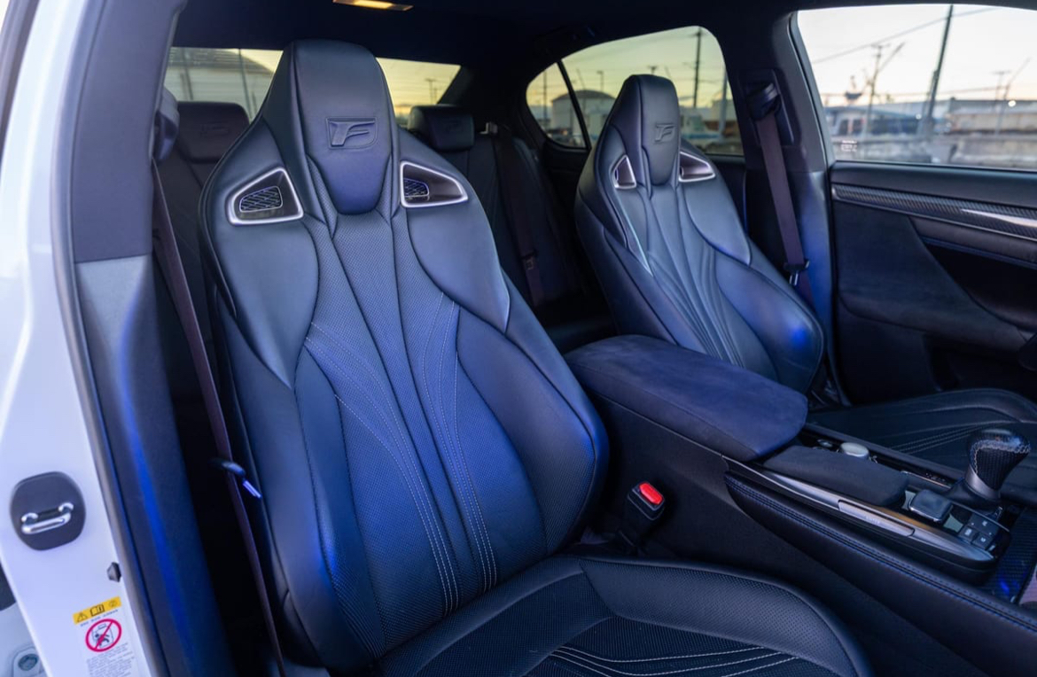 2017 Lexus GS F — Photo 10