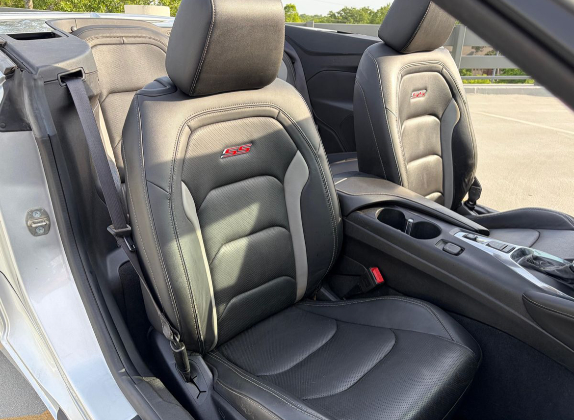 2019 Chevrolet Camaro 2SS Convertible — Photo 12