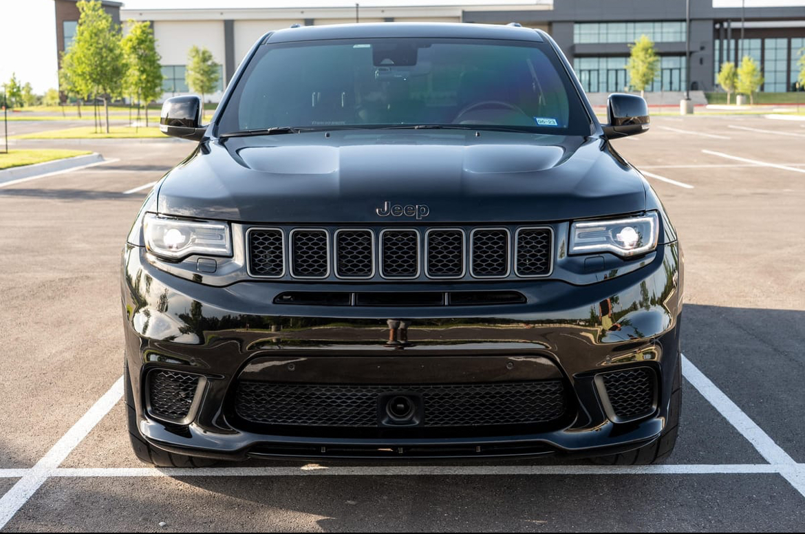 2018 Jeep Grand Cherokee Trackhawk — Side View