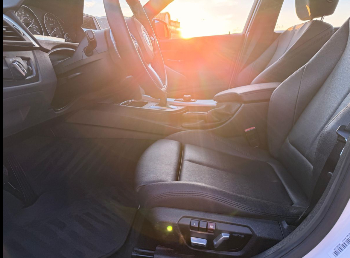 2017 BMW 3 Series — Photo 13
