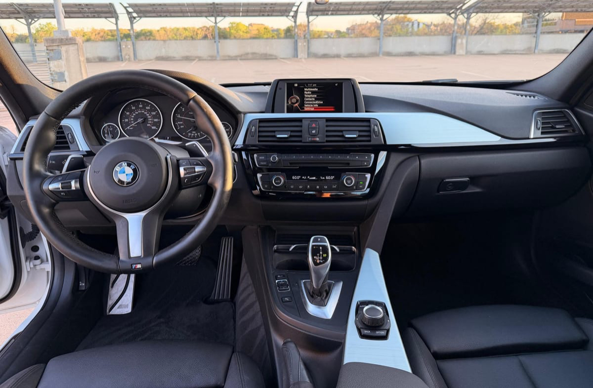 2017 BMW 3 Series — Photo 8