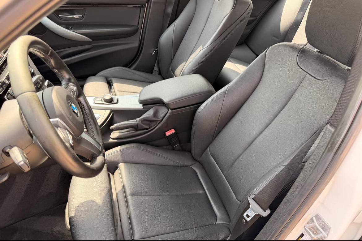 2017 BMW 3 Series — Photo 9