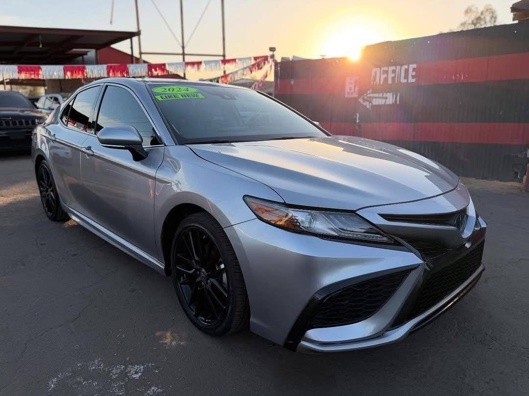 2024 Toyota Camry Hybrid XSE — Interior