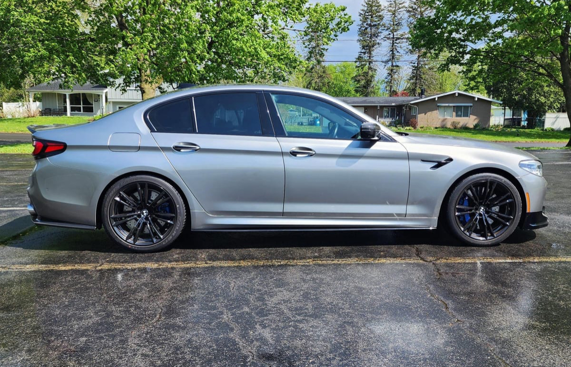 2018 BMW M5 — Interior