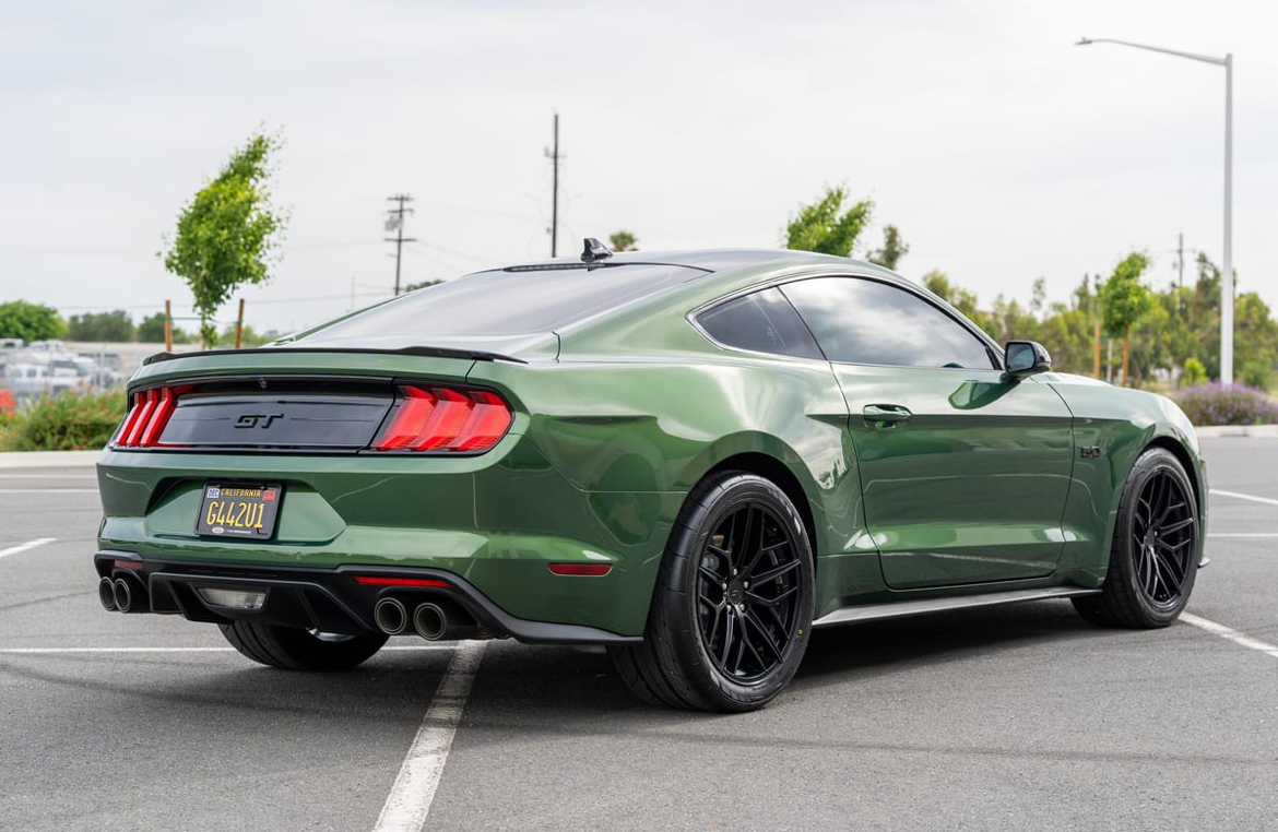 2022 Ford Mustang GT coupe premium — On the Road