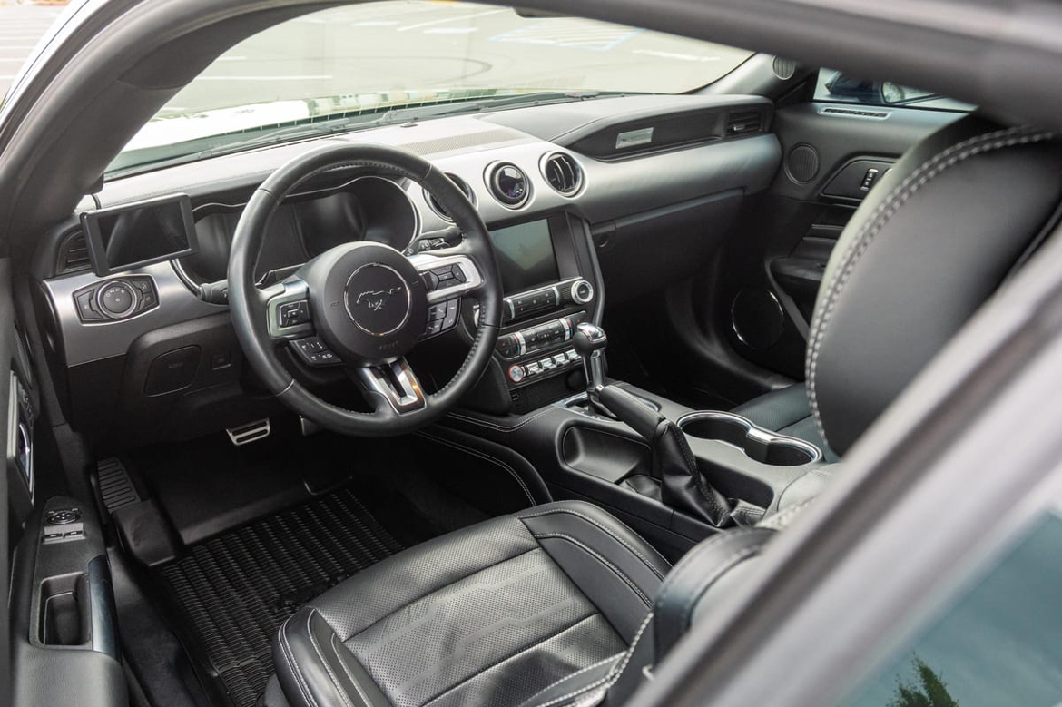 2022 Ford Mustang GT coupe premium — Photo 9
