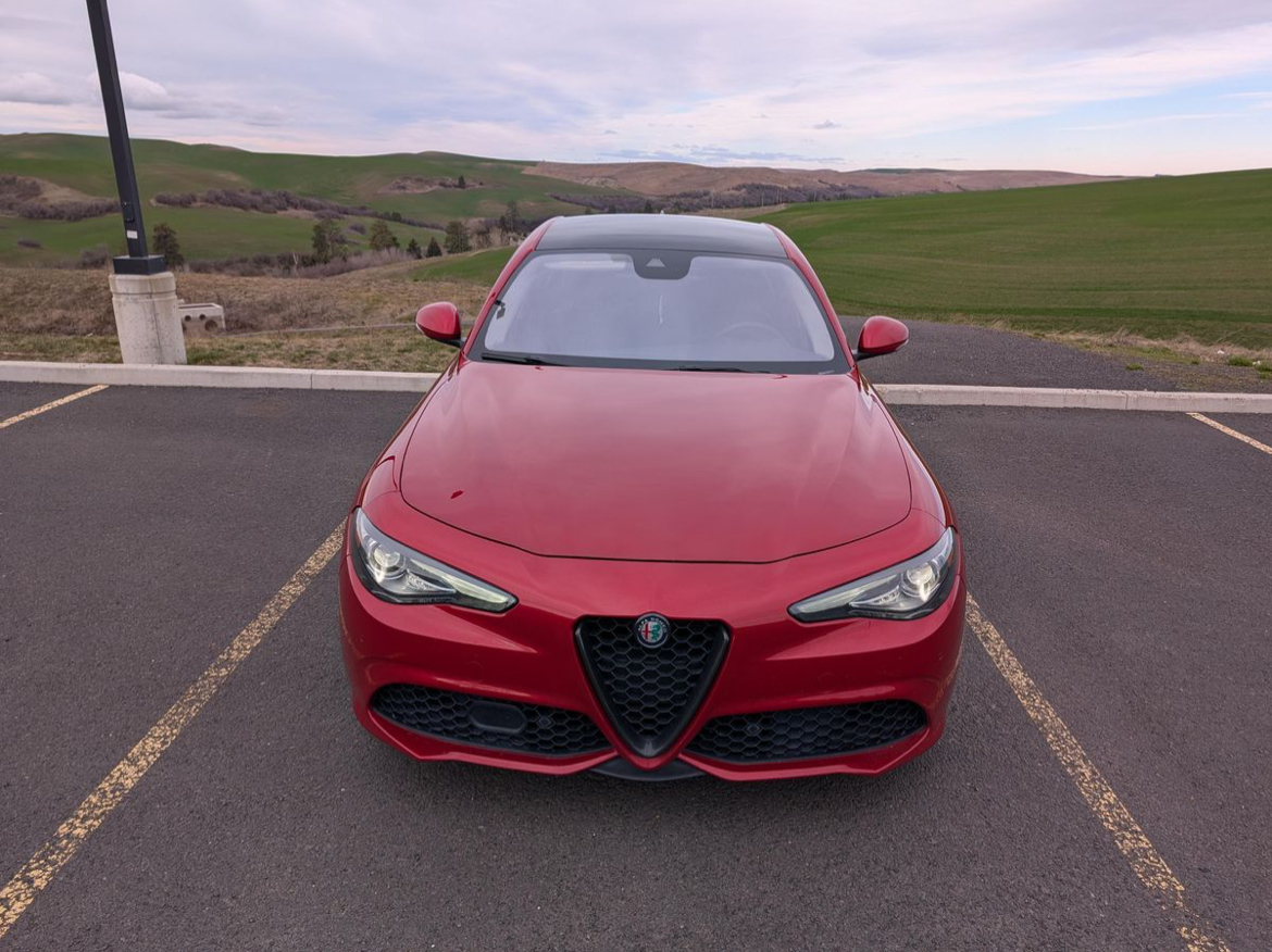 2018 Alfa Romeo Giulia — Photo 6