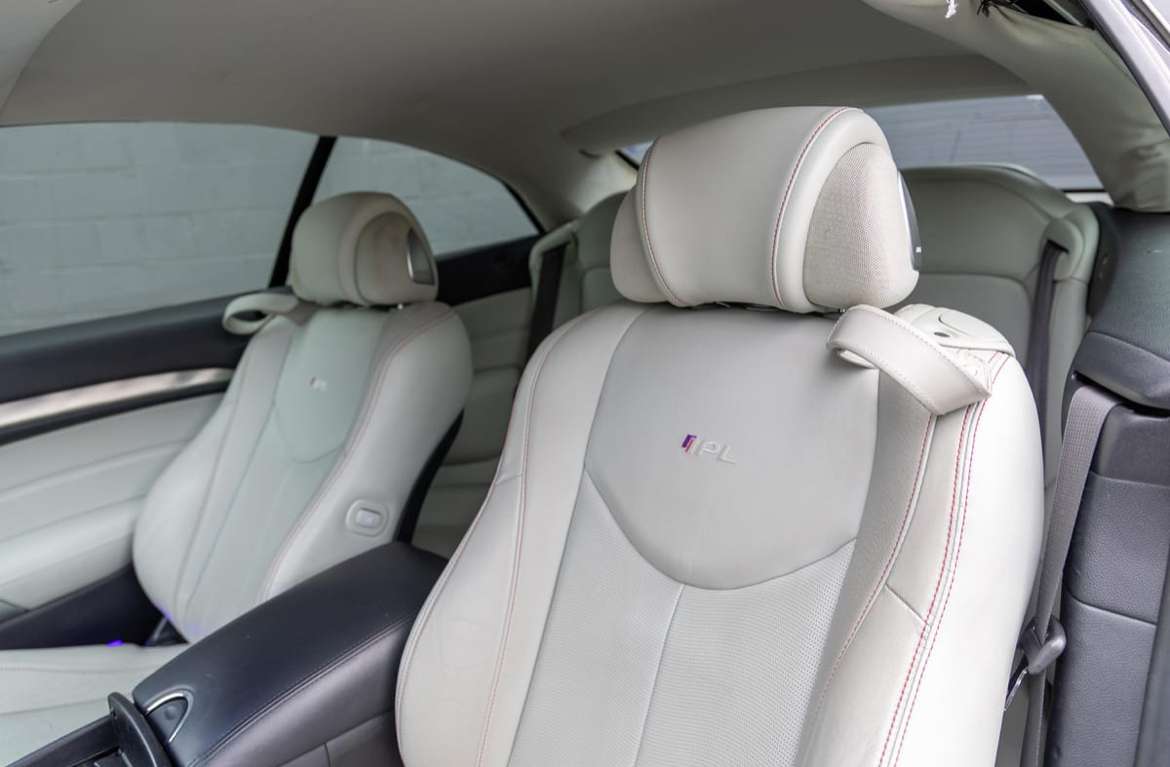 2013 Infiniti G37 IPL Convertible — Photo 9