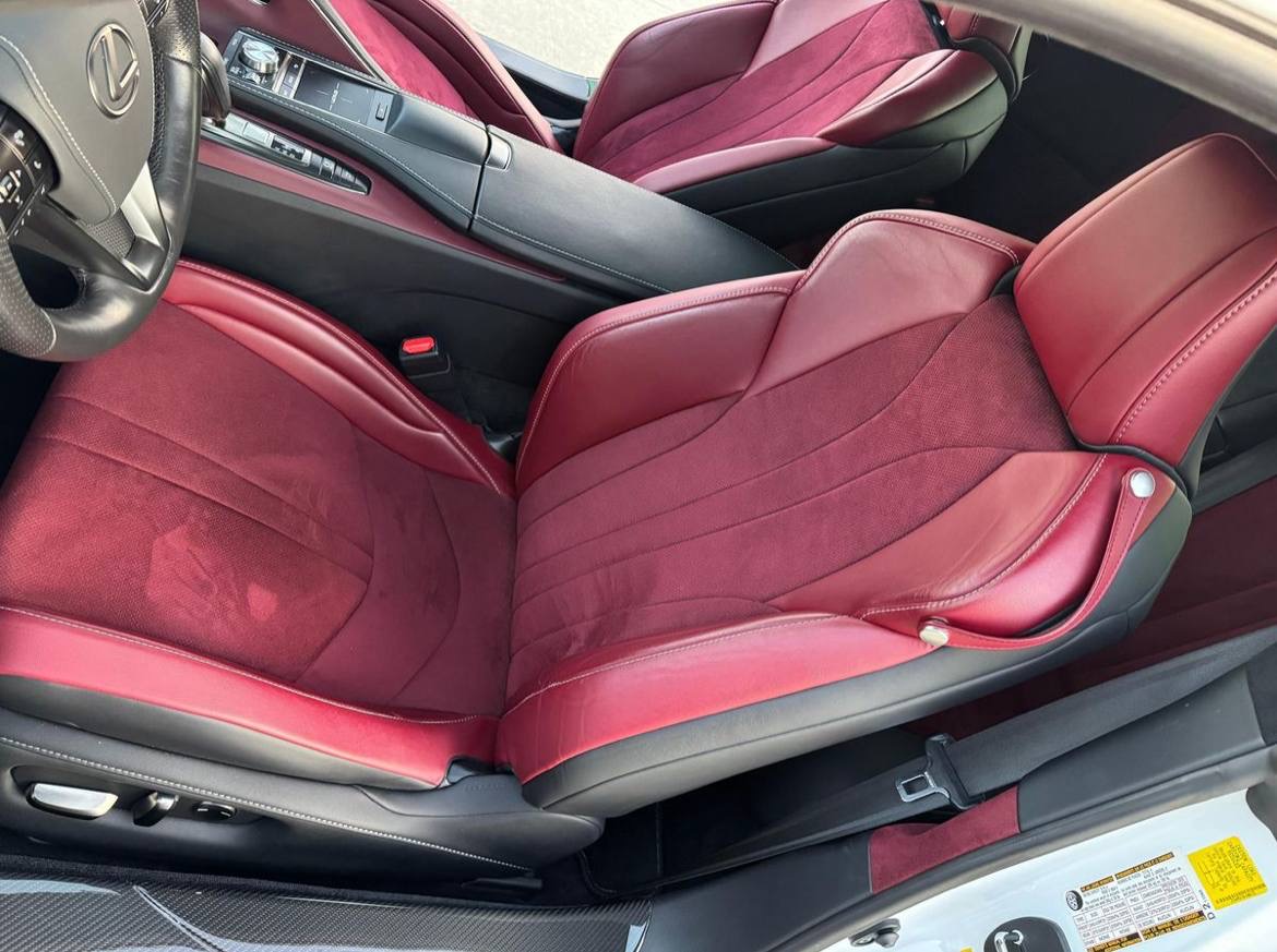 2019 Lexus LC 500 Coupe — Photo 10