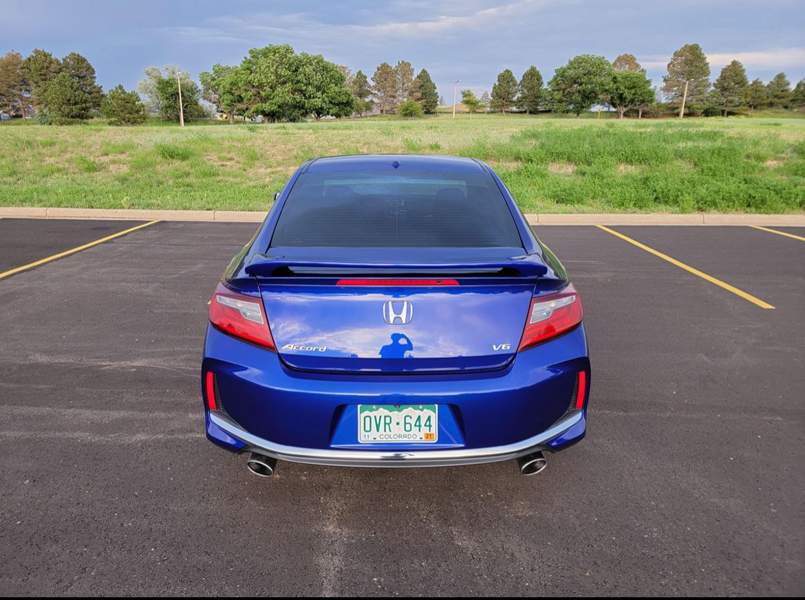 2016 Honda Accord EX-L V6 Coupe — Photo 8