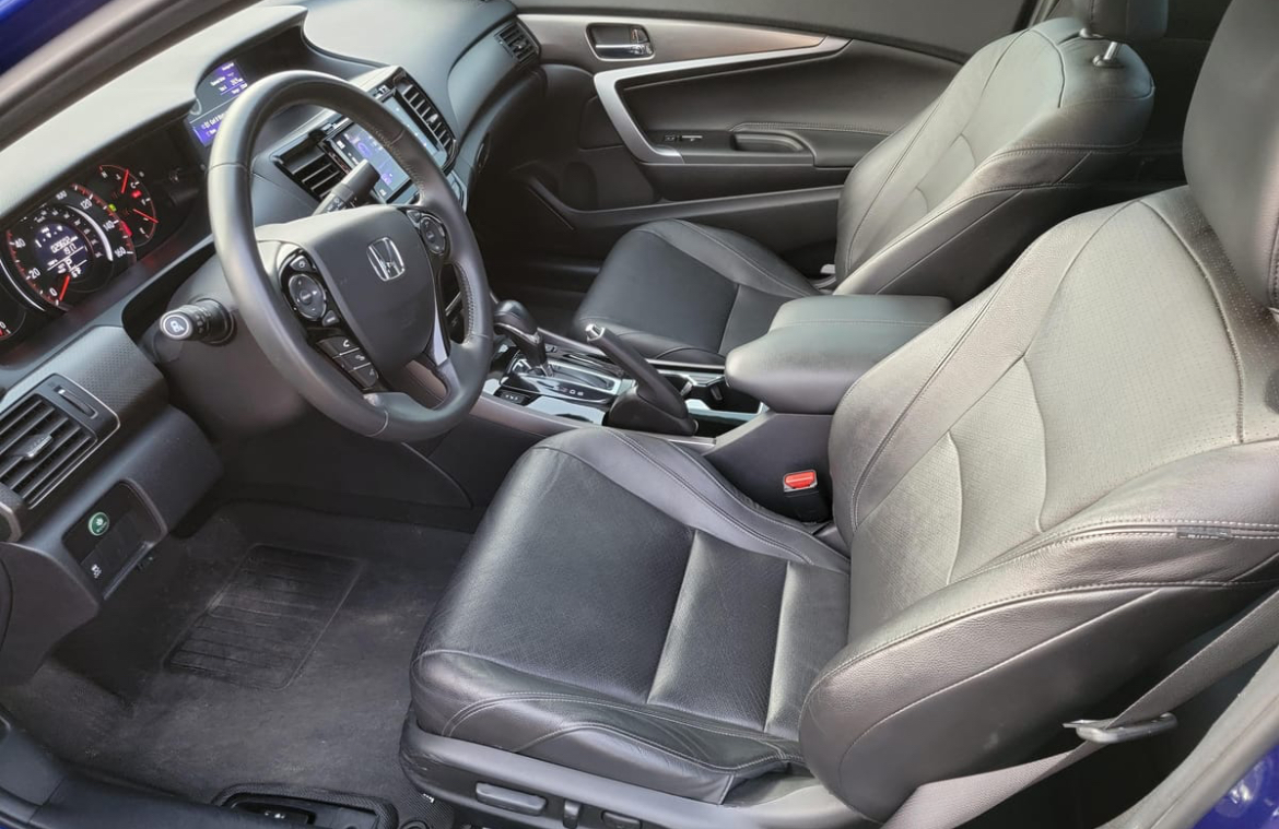 2016 Honda Accord EX-L V6 Coupe — Photo 9