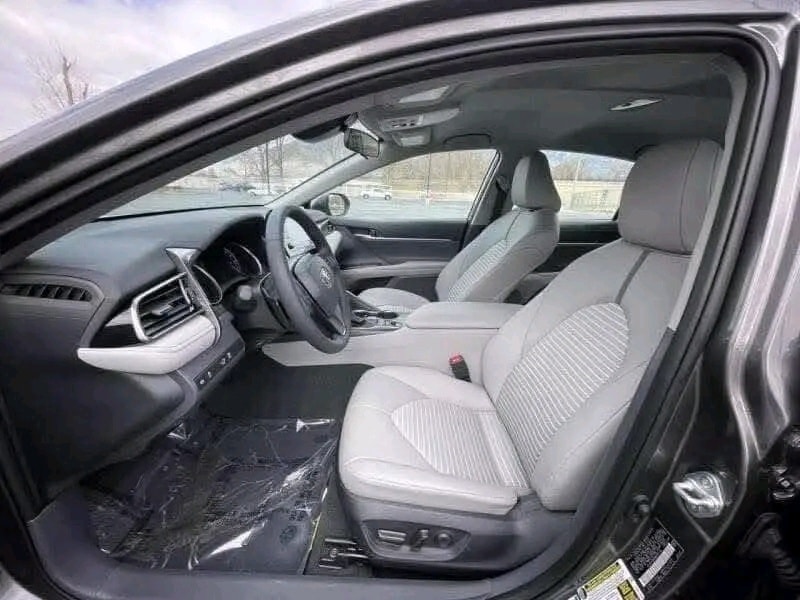 2022 Toyota Camry SE — Photo 7